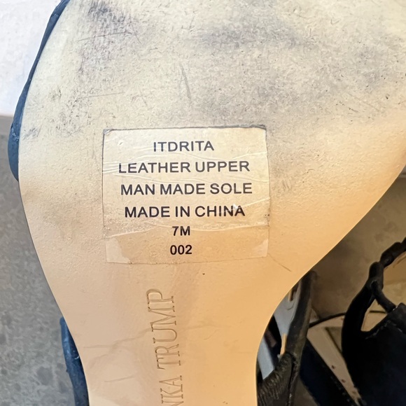 Ivanka Trump Suede heels. Black suede. - Picture 6 of 8